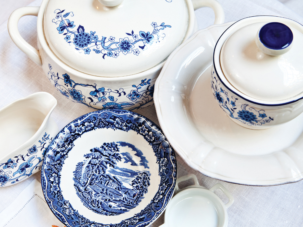 Display your fine china in style with Showfront's customisable fine china display cabinets, crafted to showcase and protect your collection.