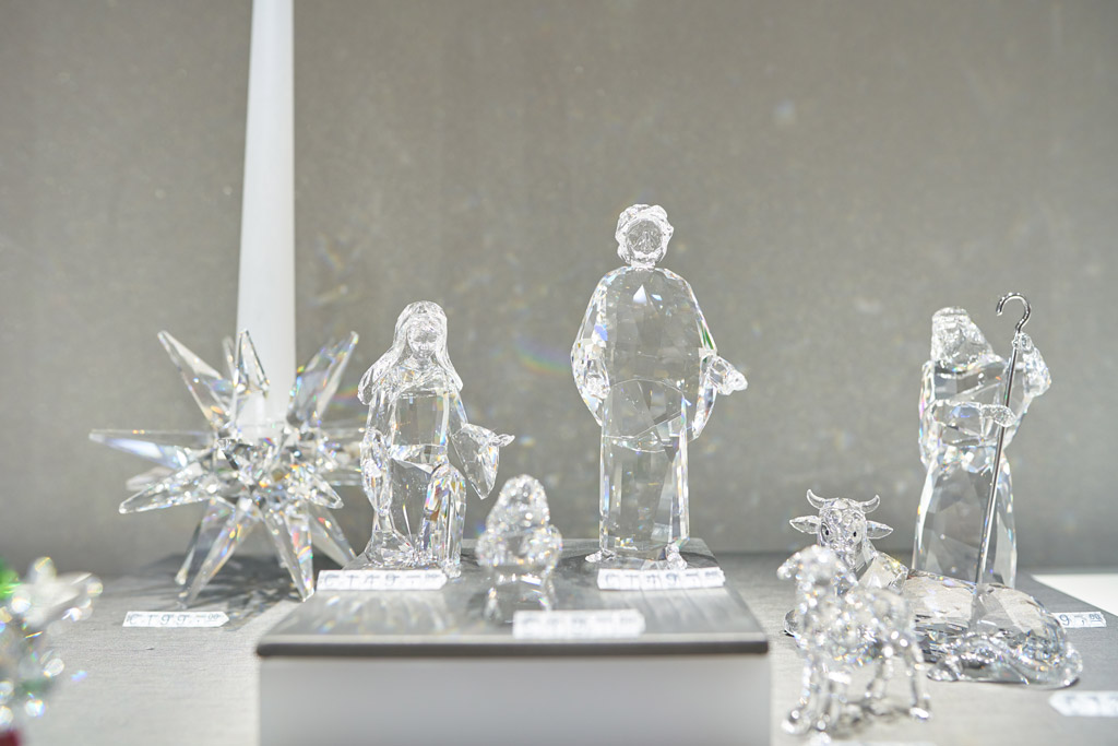 Krachtcel van mening zijn West Custom Swarovski Display Cabinet for your Crystal Collection - Showfront  Collectors