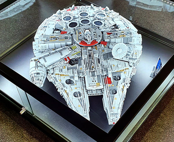 Lego Millennium Falcon Coffee Table Display Case - Showfront