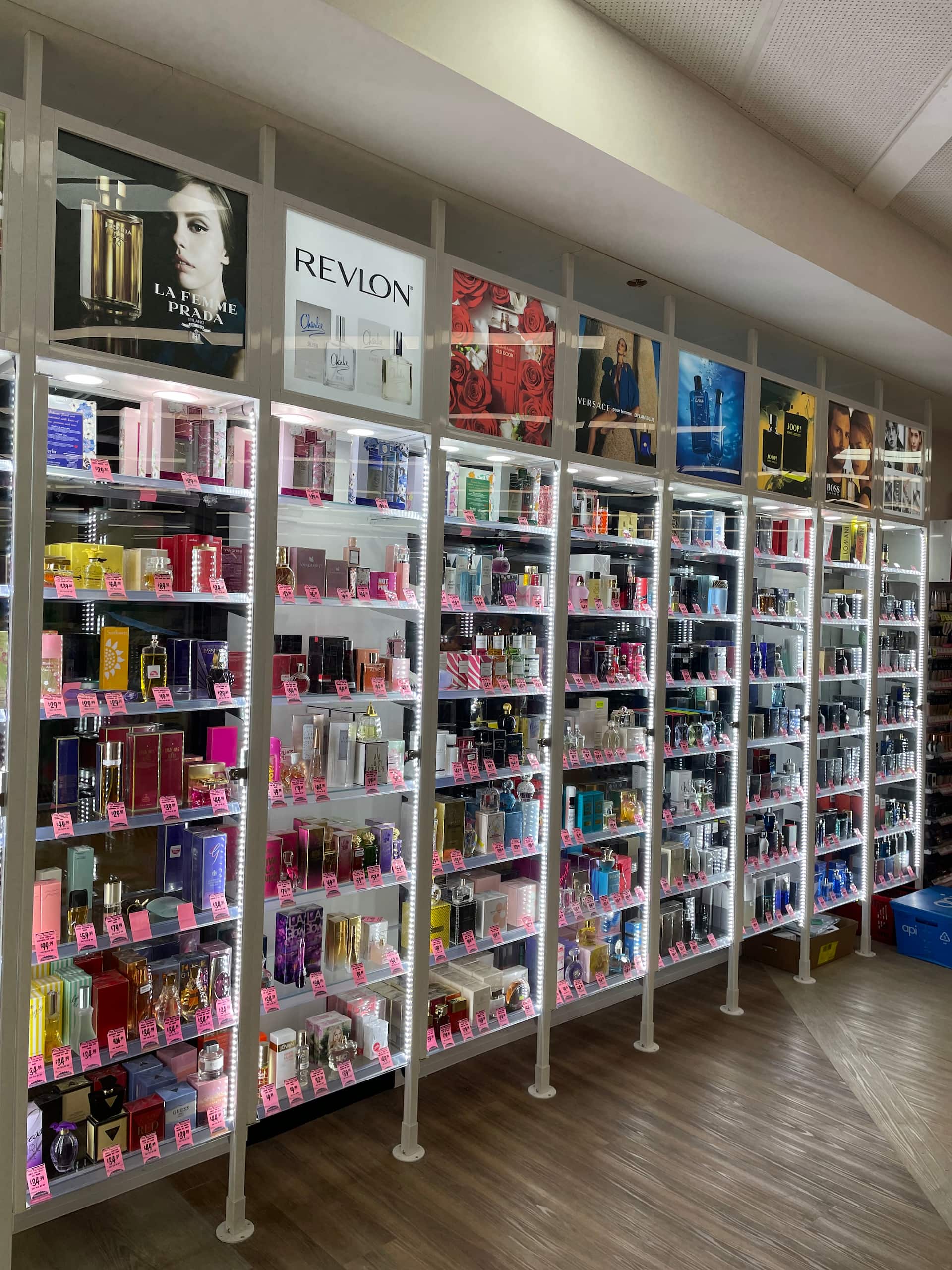 Showfront can customise pharmacy and beauty retail display cases and fittings for your business.