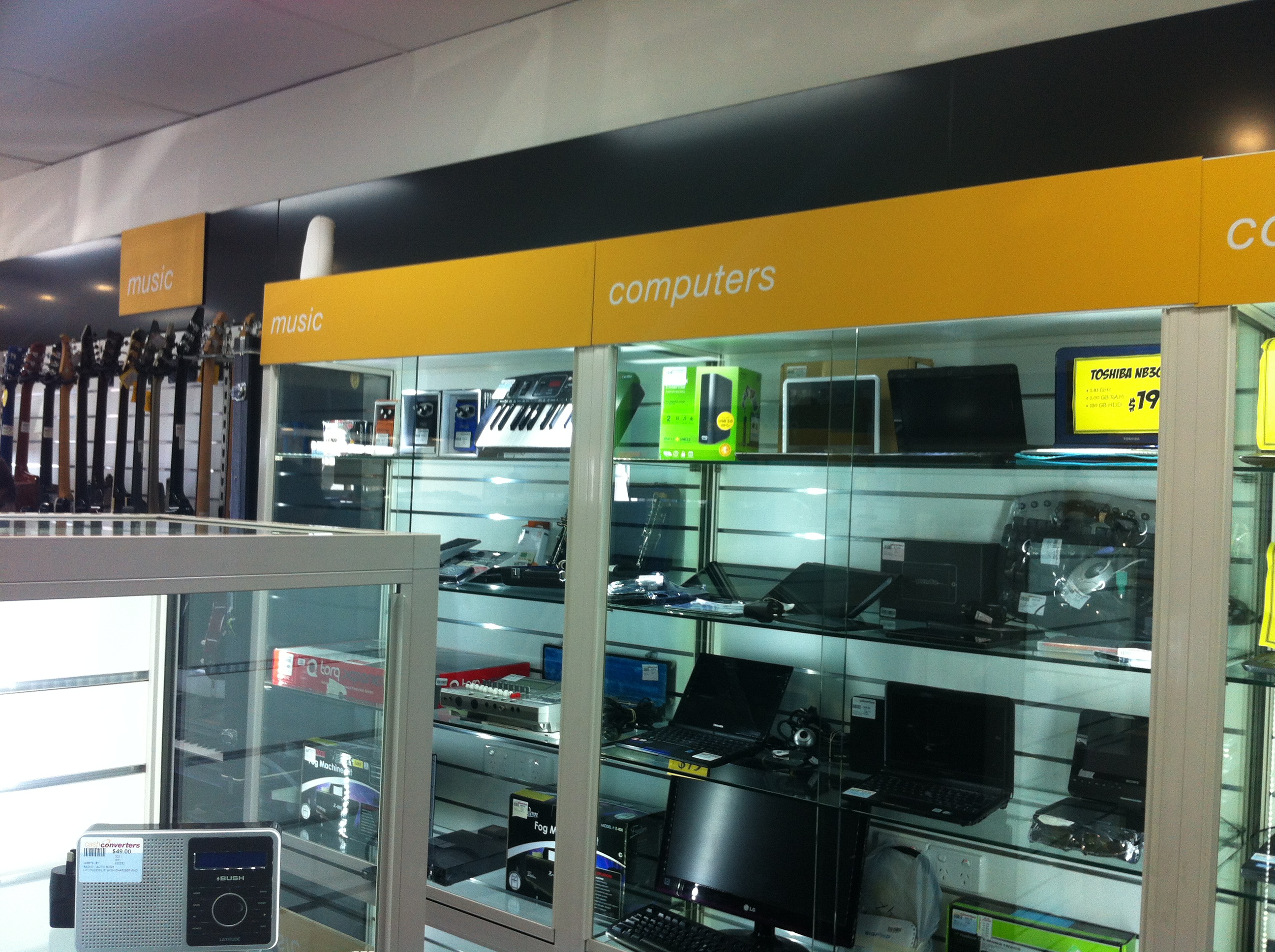 Shop Fittings Gallery Showfront Showfront