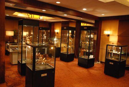 Black Tower & Cube Display Cabinets are an excellent choice for antique and jewellery exhibitors