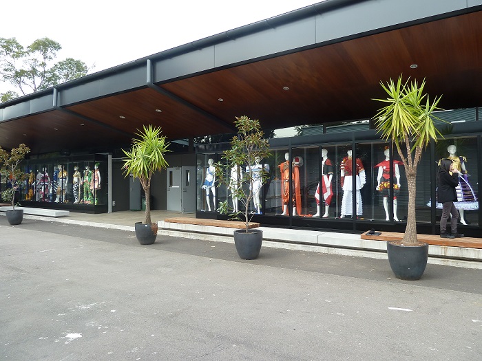 Mannequin Display Cabinets by Showfront