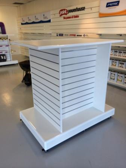 Showfront display units for pop-up stores