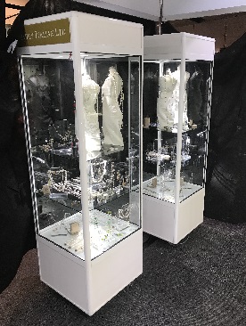 Gift 2017 Mannequin Display Cabinets by Showfront