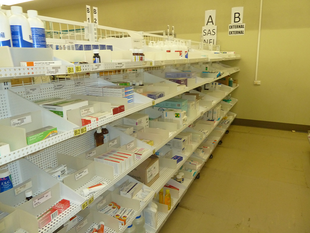 Racking Units by Showfront at Austin Hospital