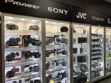 Store Display cabinets at Repco Campbelltown by Showfront 1