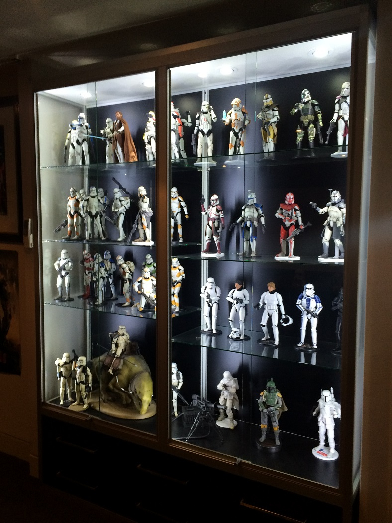 Showfront’s WMC-1200 Wall Mounted Star Wars Display Cabinet is a flexible and space-saving option for collectors. 