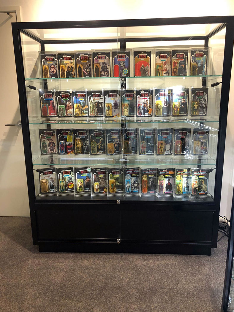 Matt put his Star Wars collection on show with the Showfront TSB1500 and CTGL1800  Star Wars display cases