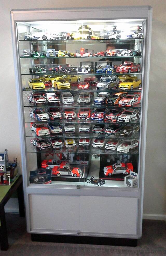 Robert’s model car collection fits perfectly  in the Showfront TSF 900 display cabinet.