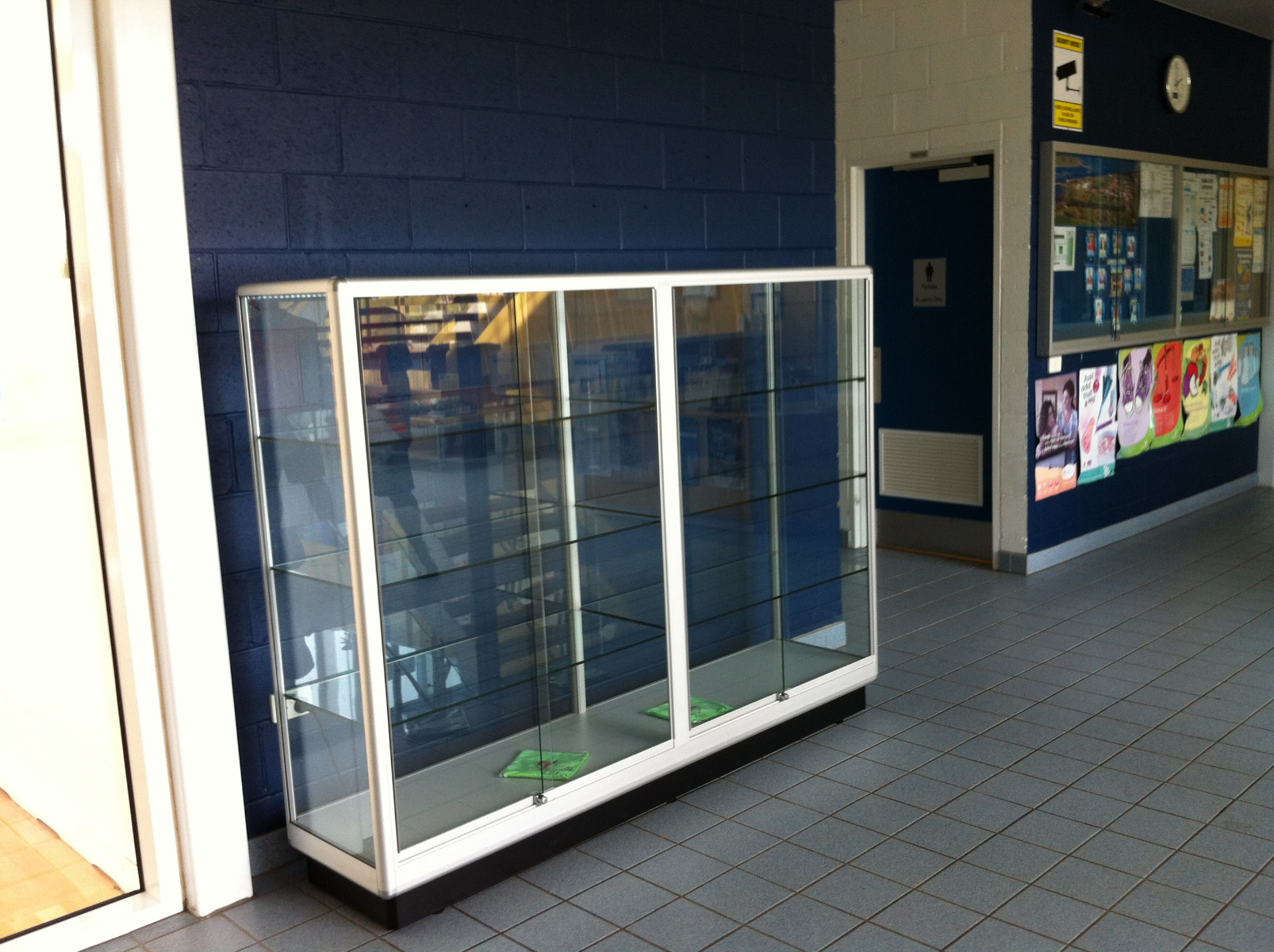 custom display cabinet at geelong grammar