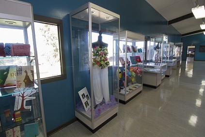 Loyola Display Cabinets by Showfront